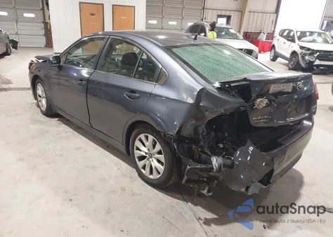 2016 Subaru Legacy 2.5I Premium z USA, uszkodzony, nr VIN 4S3BNAD68G3005468